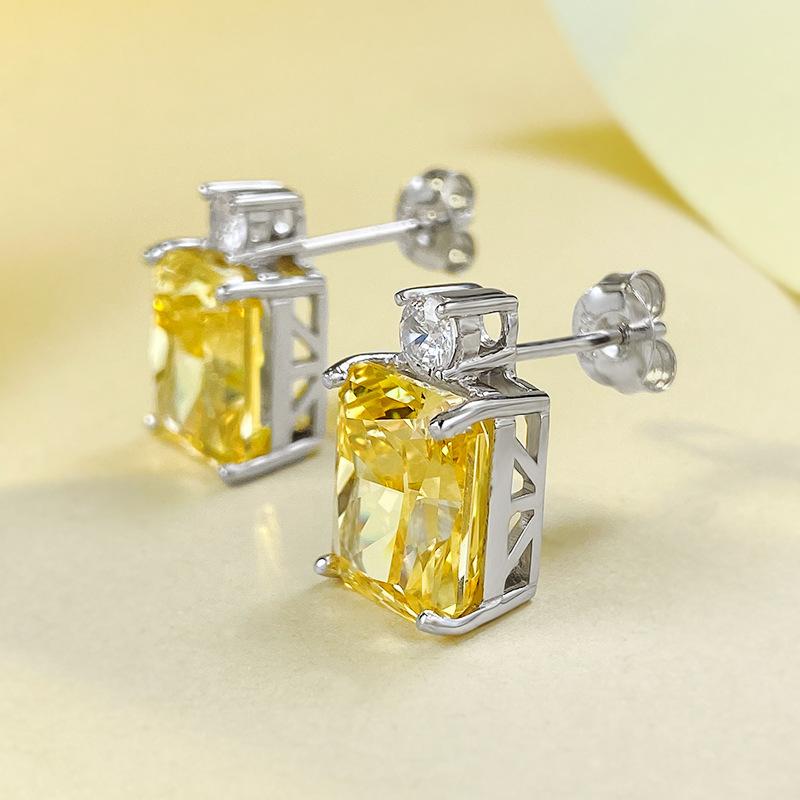 NO.185 S925 Sterling Silver Ice Flower Cut Square Stud Earrings 10 * 12mm 8A Cubic Zirconia Stud Earrings Glittering daily life Earrings Springtok
