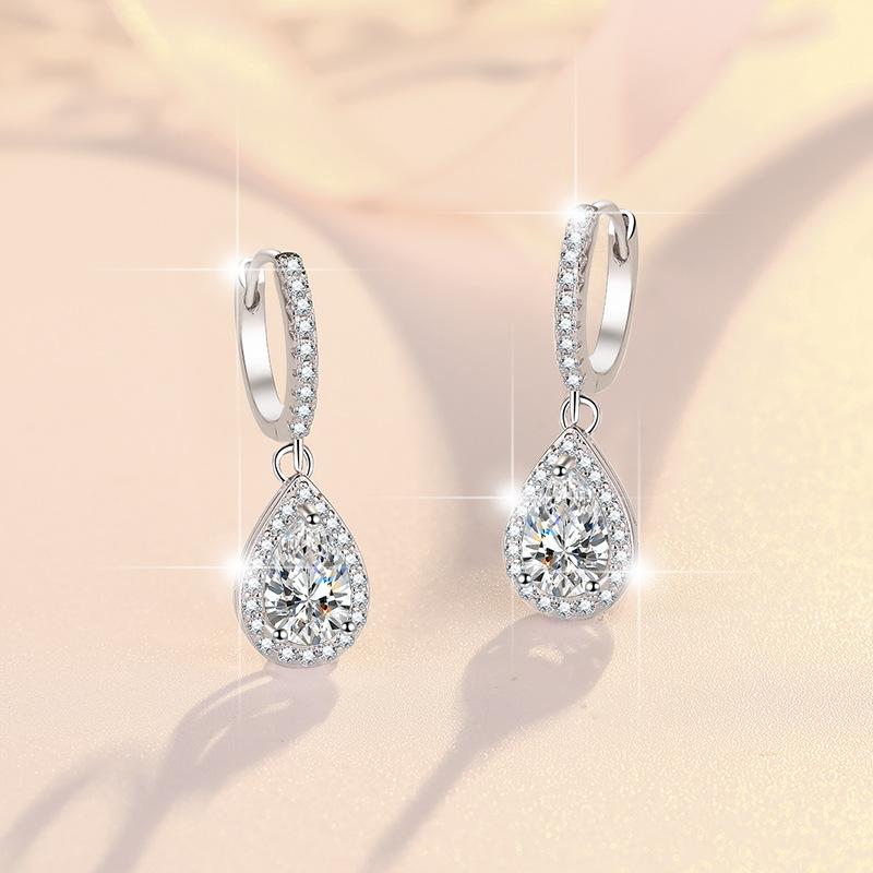 NO.176 S925 Sterling Silver Pear-Shaped Earrings Synthetic Moissanite Earrings Glittering daily life Earrings Springtok