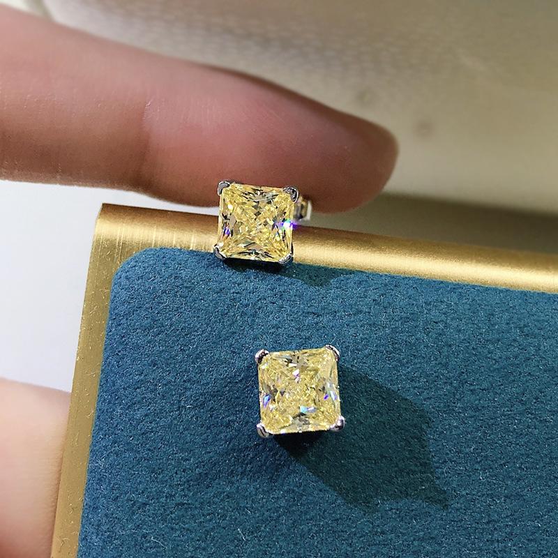 S925 Sterling Silver Ice Flower Cut Simple Princess Square Stud Earrings 6 * 6mm 8A Cubic Zirconia Stud Earrings Daily Life Earrings(35%)-644