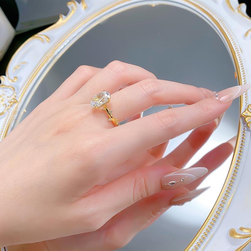 S925 Sterling Silver Oval Pigeon Egg Shape Four-Claw Ring 8*12mm 8A Cubic Zirconia Ring-577(35%)