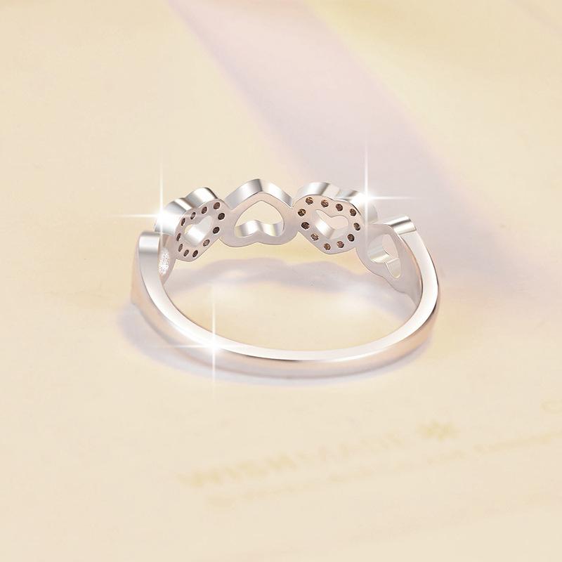 27. S925 Sterling Silver Little Heart-Shaped Ring  Synthetic Moissanite Ring