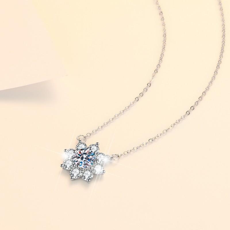 63. S925 Sterling Silver SUNFLOWER Necklace Synthetic Moissanite Necklace