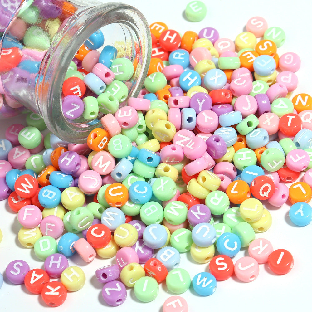 100 Pcs/Pack Acrylic Colorful Beads Mixed Color Flat round English Letters Loose Beads Diy Bracelet Beaded Material