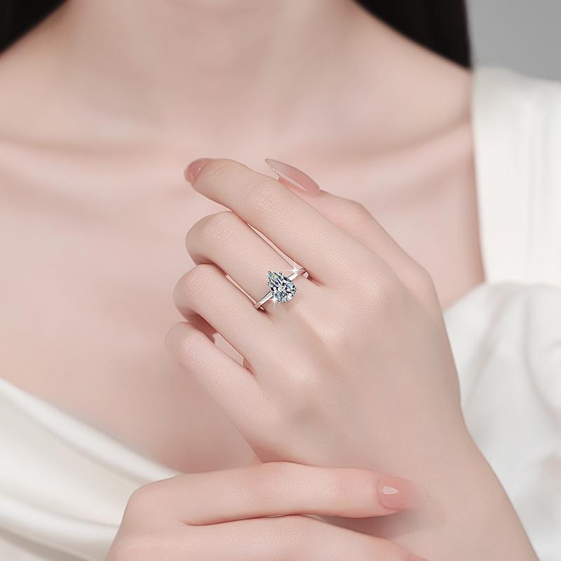 S925 Sterling Silver Water Drop Pear Shape Ring Synthetic Moissanite Ring 2 Carat-468 emerald  ring young  moissanite(25%)