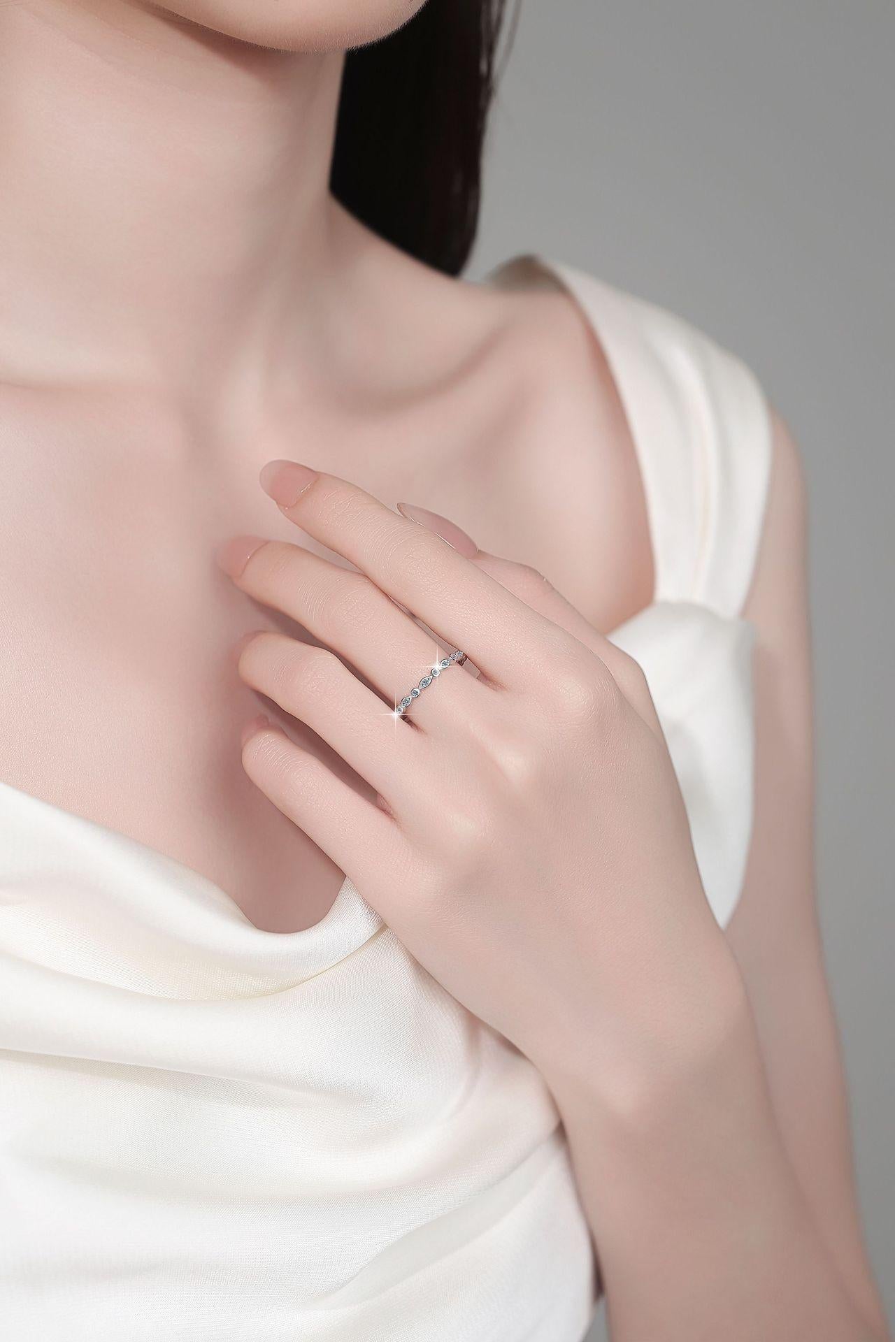 S925 Sterling Silver Single Row Band Ring Synthetic Moissanite Ring-567(35%)