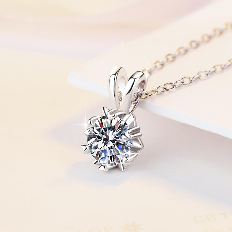 7. S925 Sterling Silver Snowflake Necklace Synthetic Moissanite Necklace