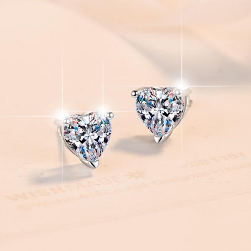 S925 Sterling Silver Heart-Shaped Earrings Synthetic Moissanite Earrings Daily Life Earrings(35%)-648
