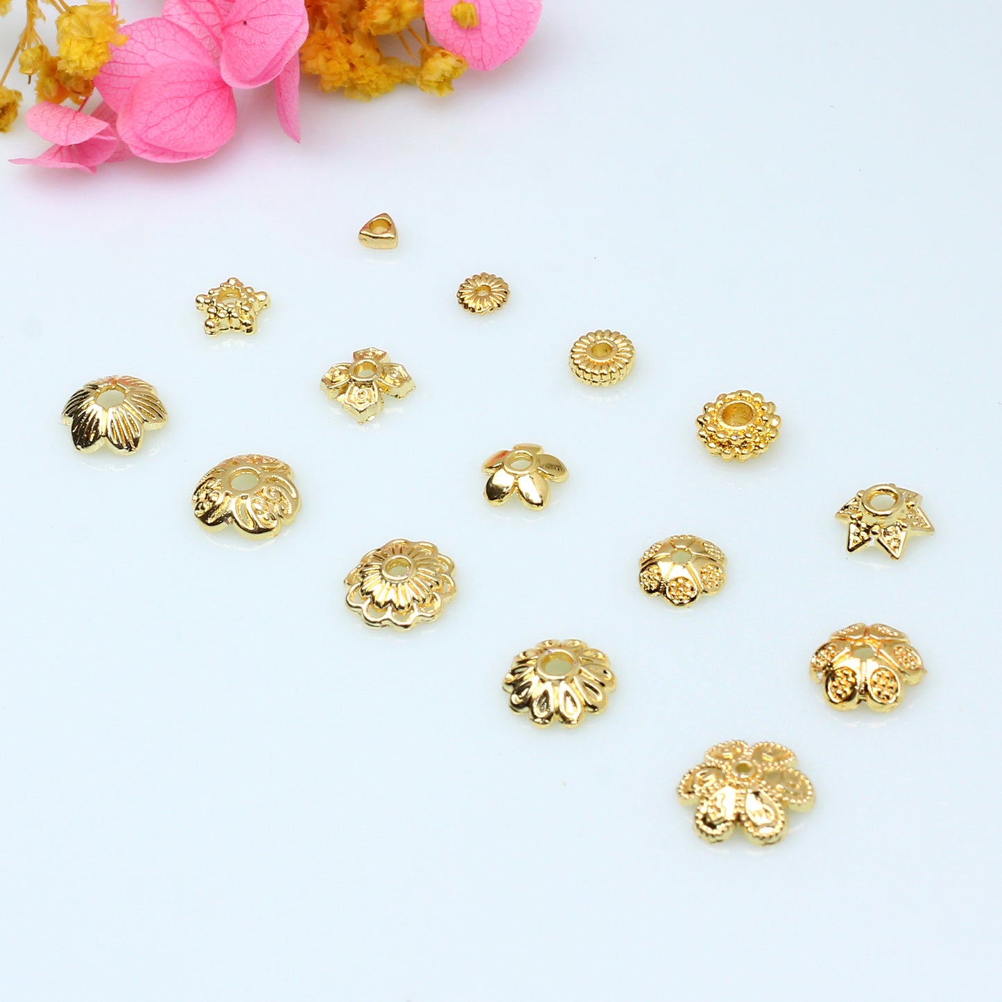 Hollow Petal Alloy Bead Holder For Jewelry DIY，100 pcs, Covered By 14/18K Real Gold Or Silver