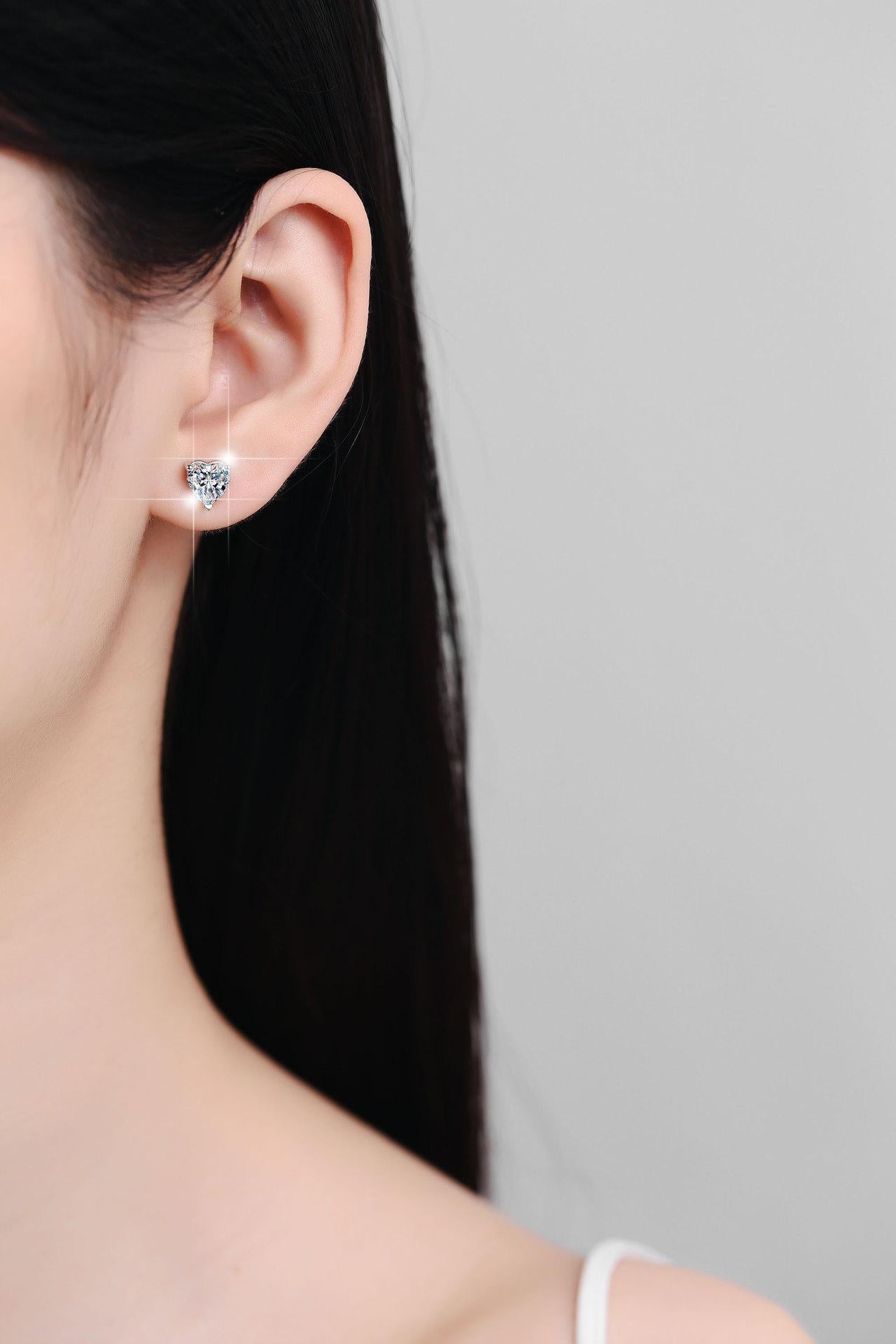 S925 Sterling Silver Heart-Shaped Earrings Synthetic Moissanite Earrings Daily Life Earrings(35%)-648