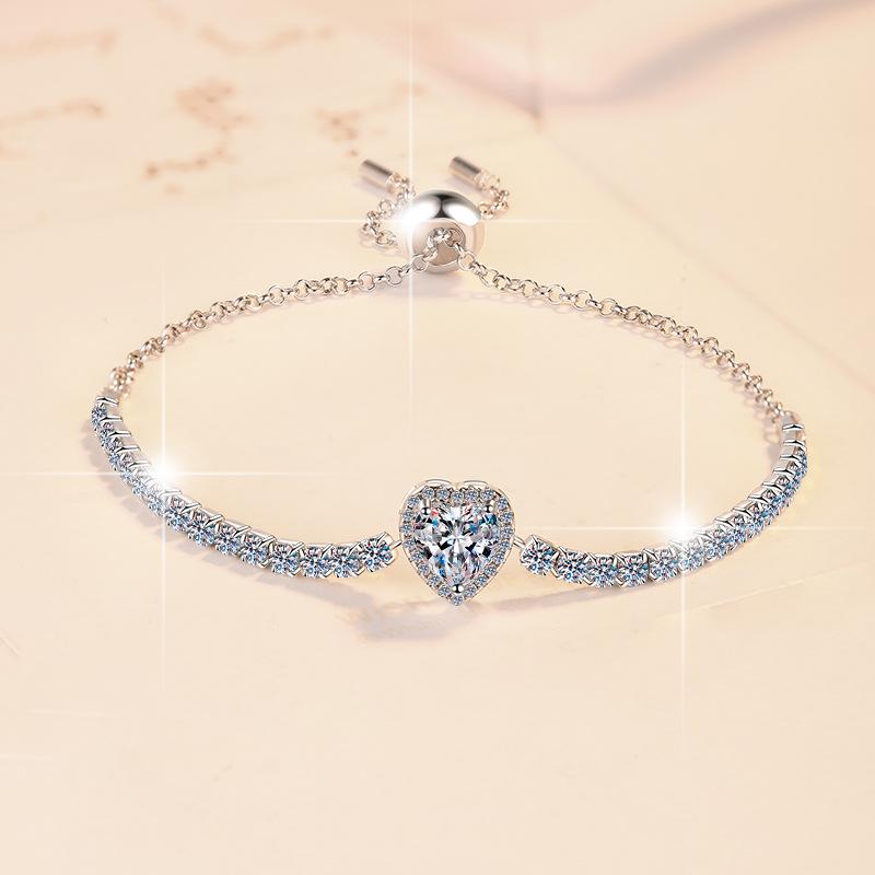 55. S925 Sterling Silver  Heart-Shaped Starry Sky Bracelet Synthetic Moissanite Bracelet