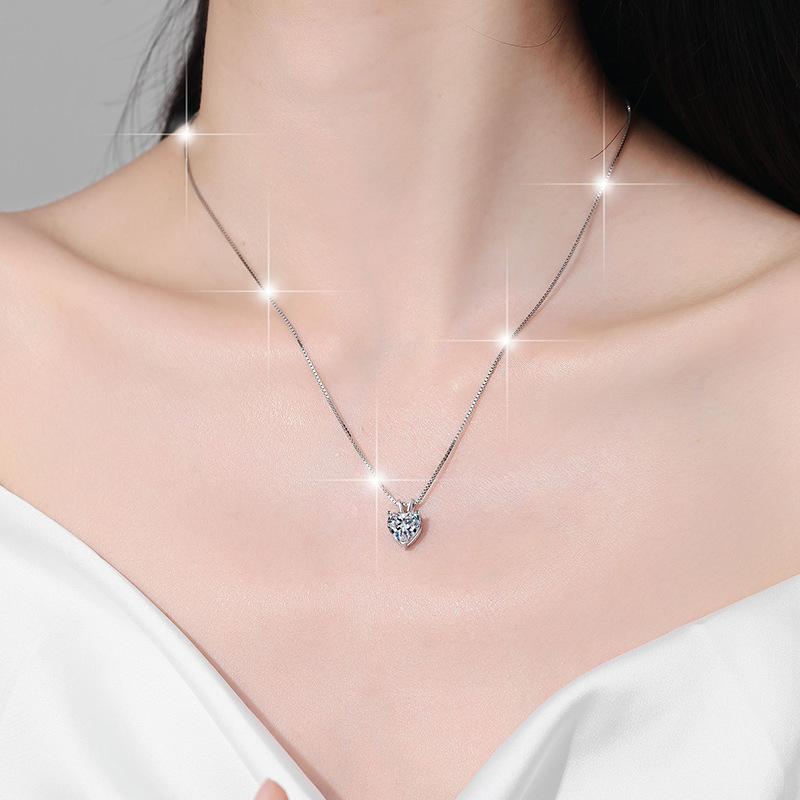 28. NO27 925 Sterling Silver Heart-shape Necklace Synthetic Moissanite Necklace