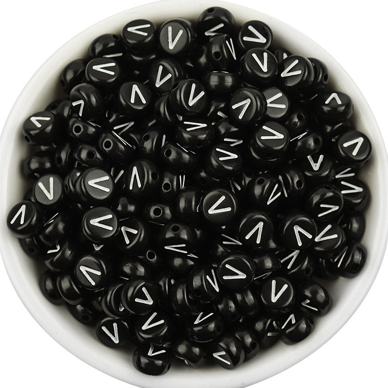 100 Pcs/Pack Acrylic Flat round Beads Diy Black Background White Love Beads/Single English Letter Loose Beads