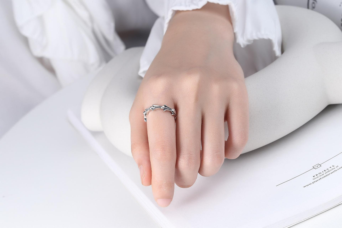 S925 Sterling Silver Vintage Distressed Bone Ring for Women Open -561(45%)