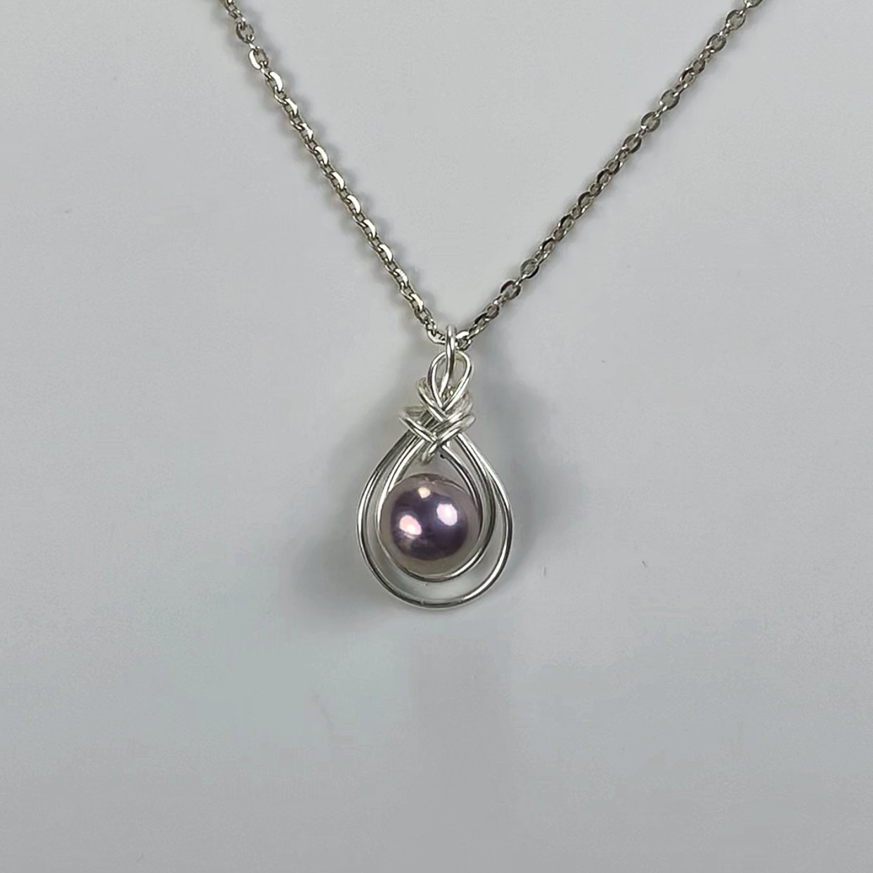 79.Pipa knot pearl pendant