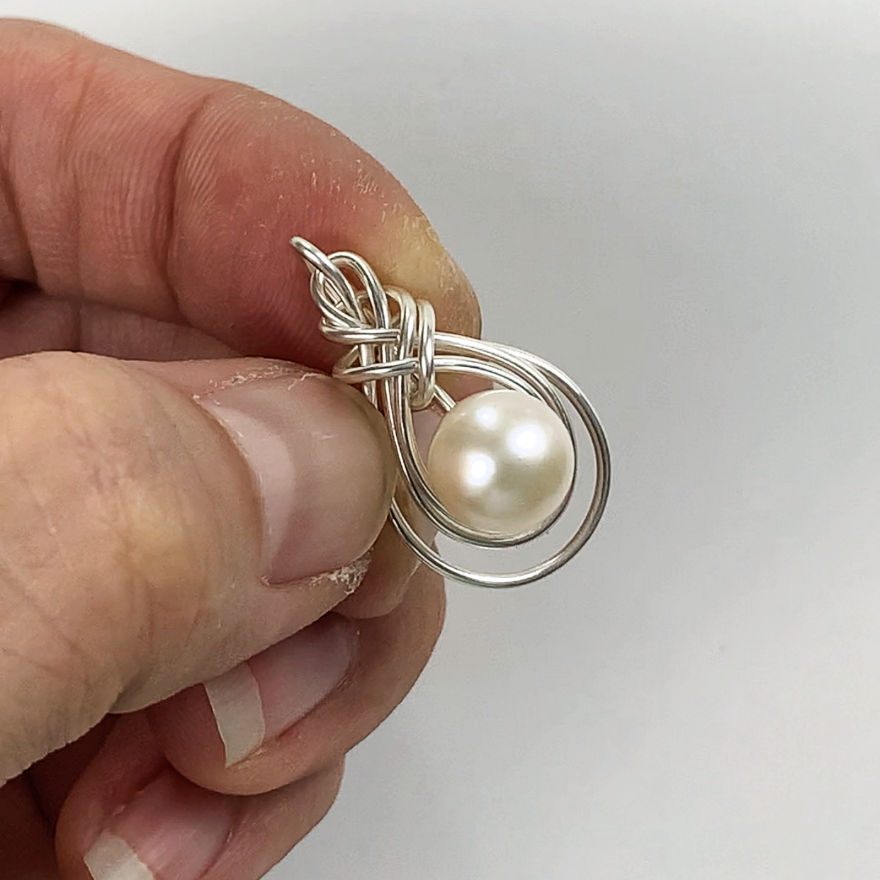 79.Pipa knot pearl pendant