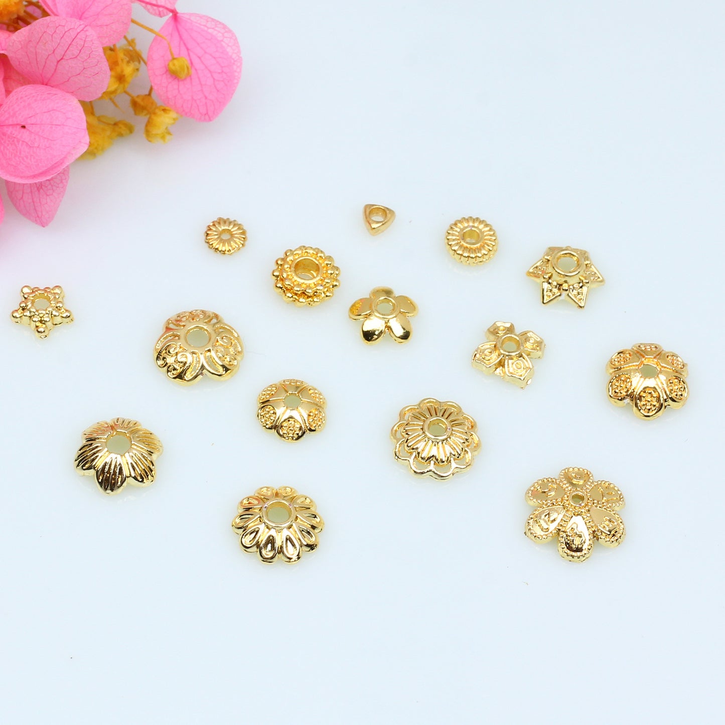 Hollow Petal Alloy Bead Holder For Jewelry DIY，100 pcs, Covered By 14/18K Real Gold Or Silver