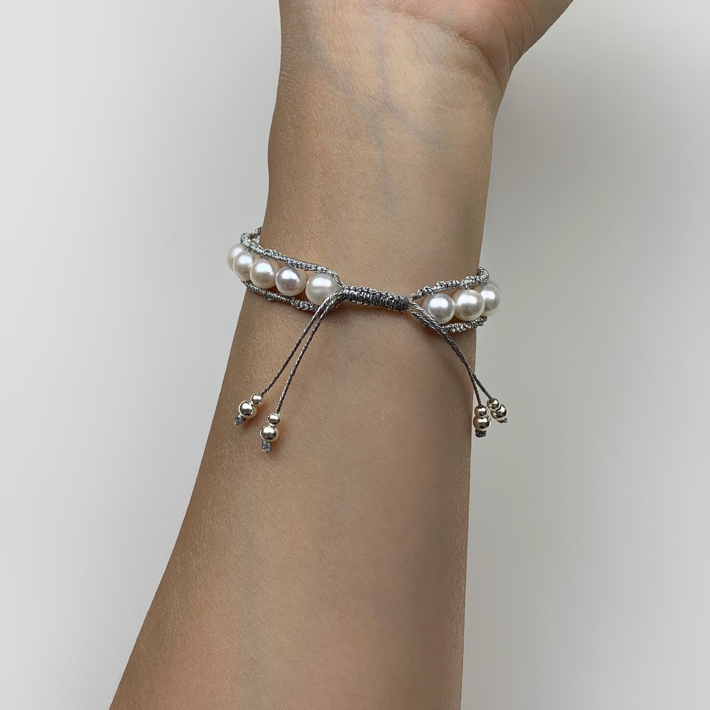 23.Pearl ladder bracelet