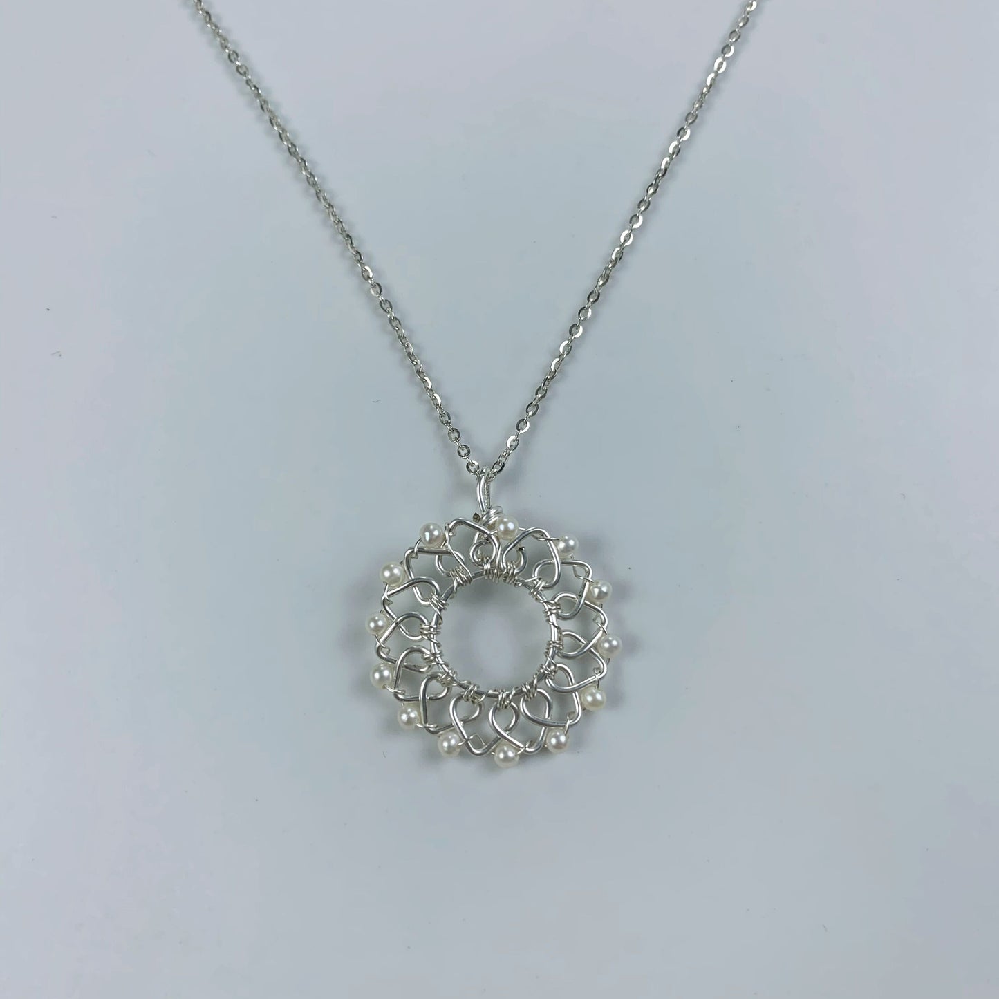 70.Geometric lace pearl pendant