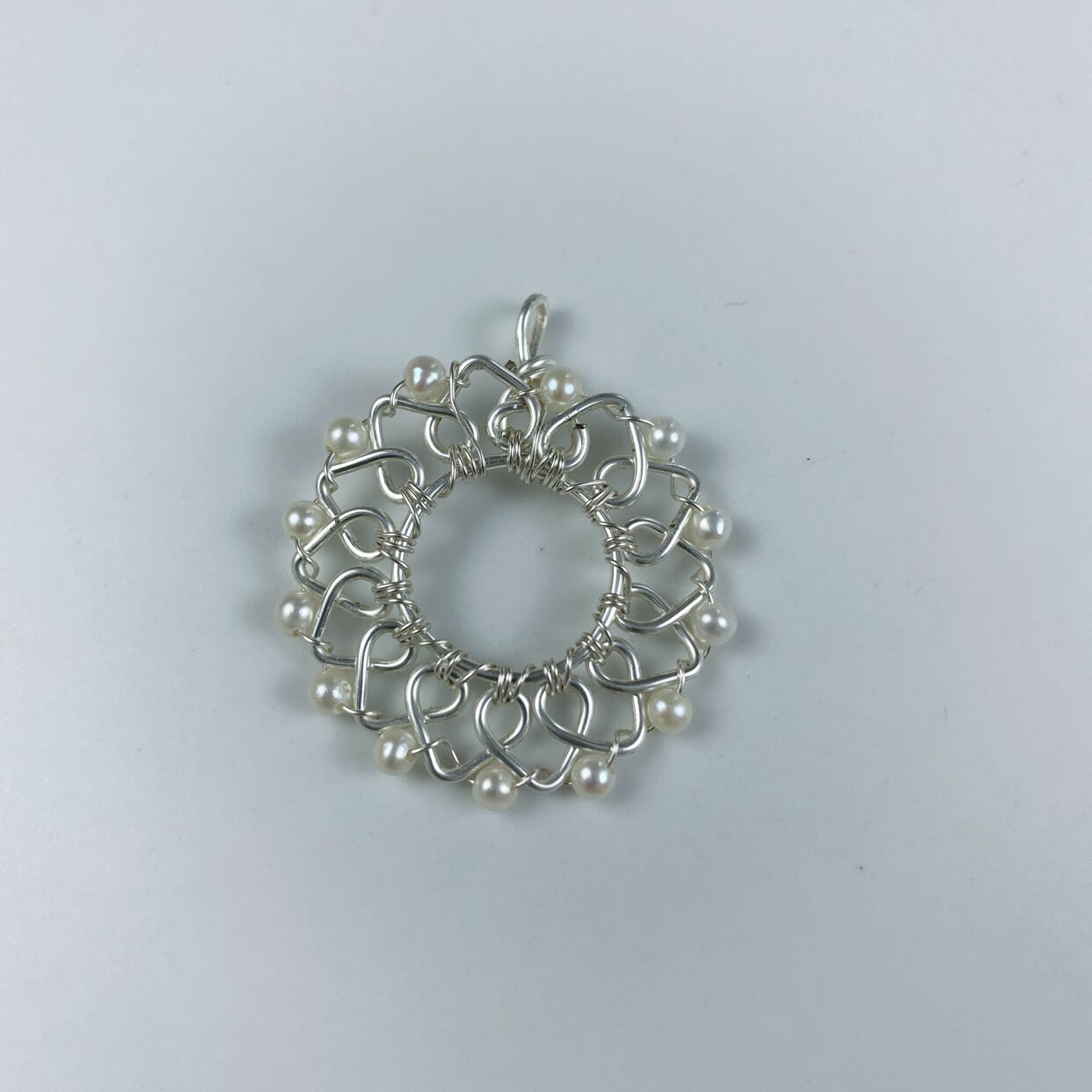 70.Geometric lace pearl pendant