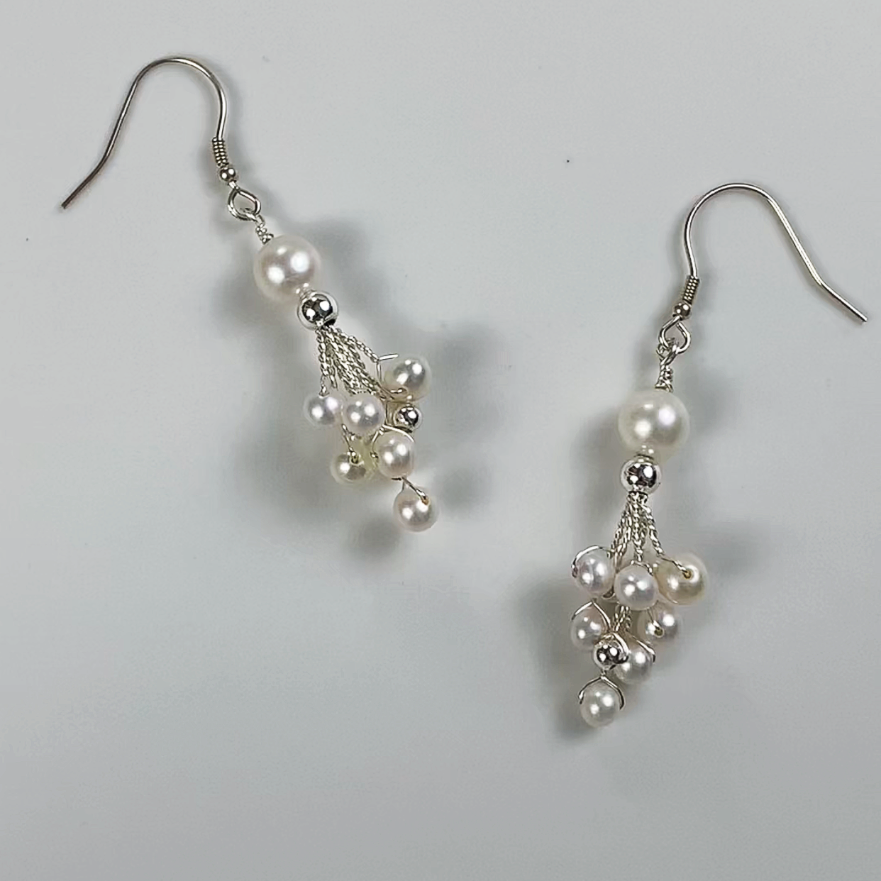 72.Small grape pearl earrings