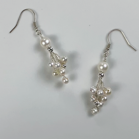 72.Small grape pearl earrings