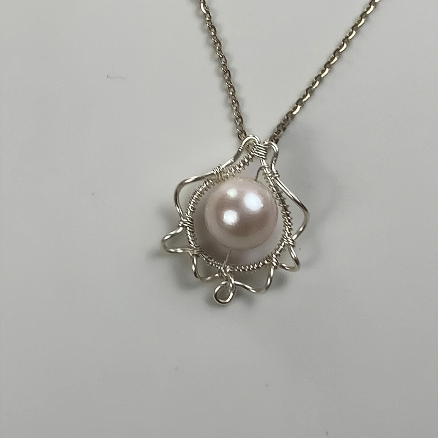 82.Edison Pearl pendant