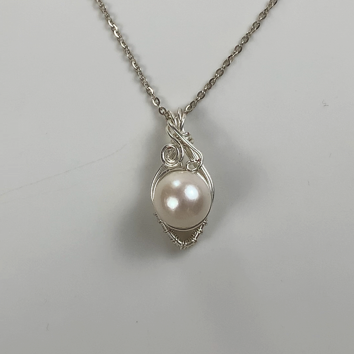 84.Bullet Edison Pearl pendant