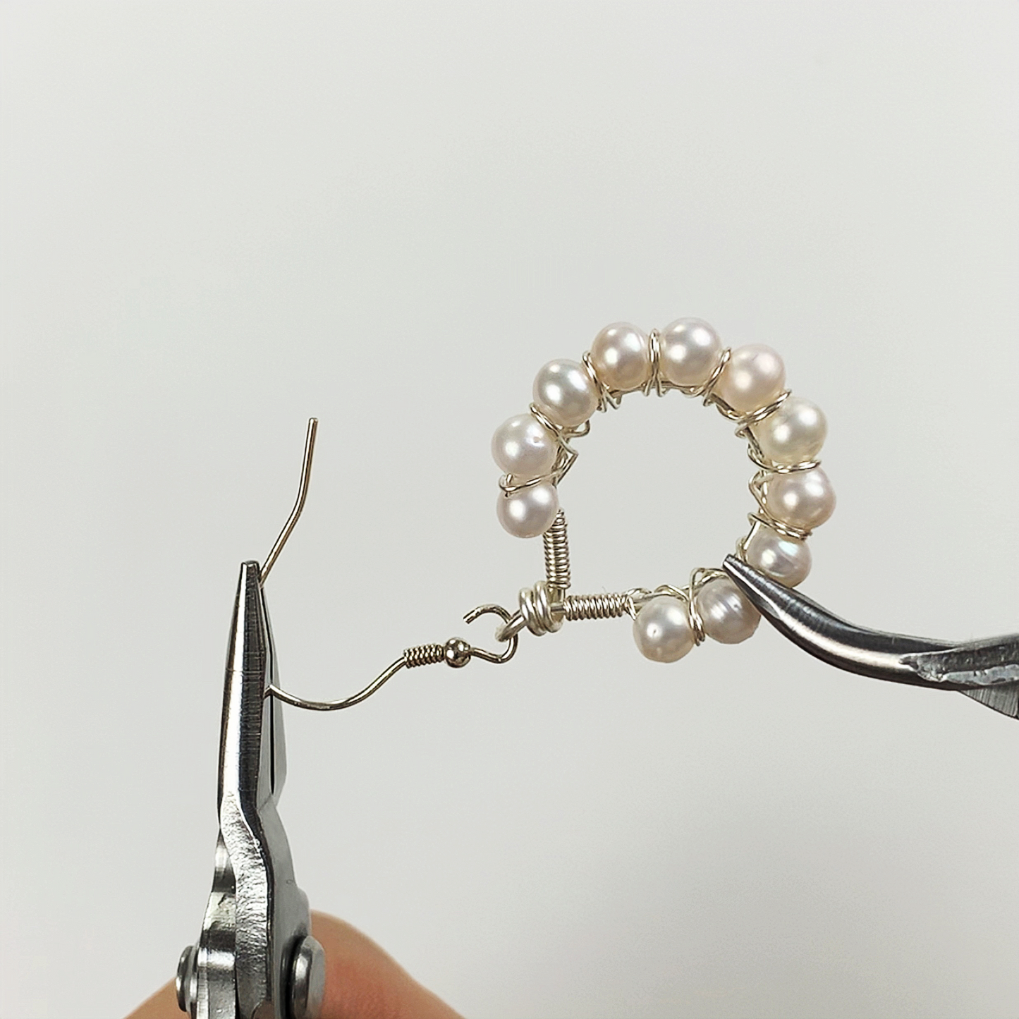 86.Small hoop pearl earrings