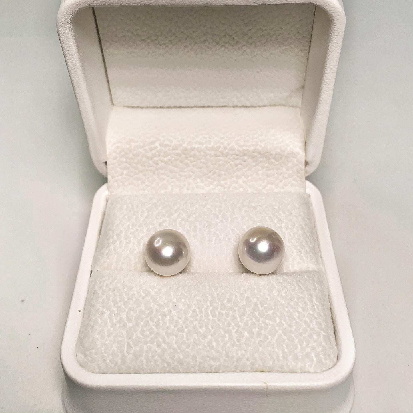 NO91 Nearly Round Oblate Nature Freshwater Pearl S925 Sterling Silver Earrings/ High light Slightly blemished natural freshwater pearl/ Send A Special Cloth For Cheaning The Earrings