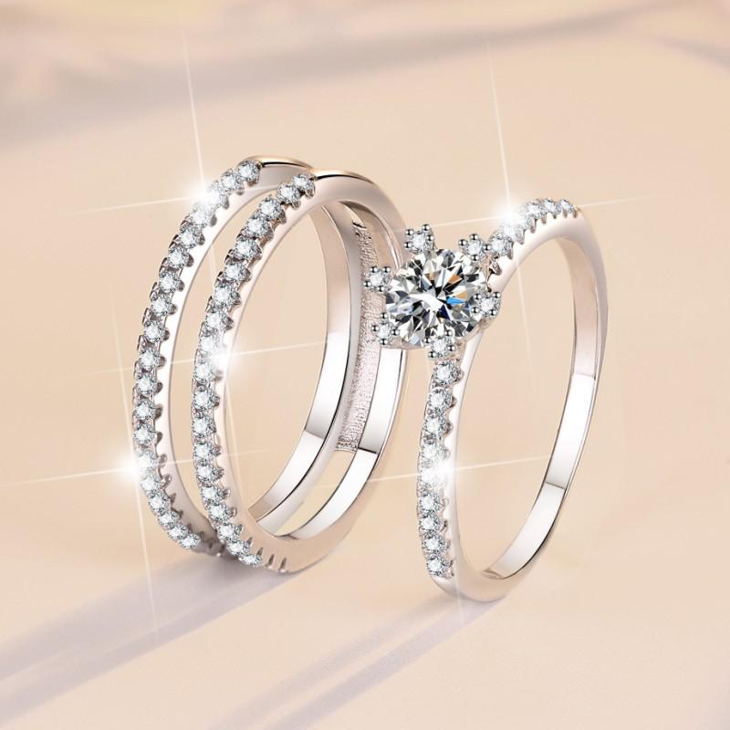 80. S925 Sterling Silver Three-Row Ring Synthetic Moissanite Ring