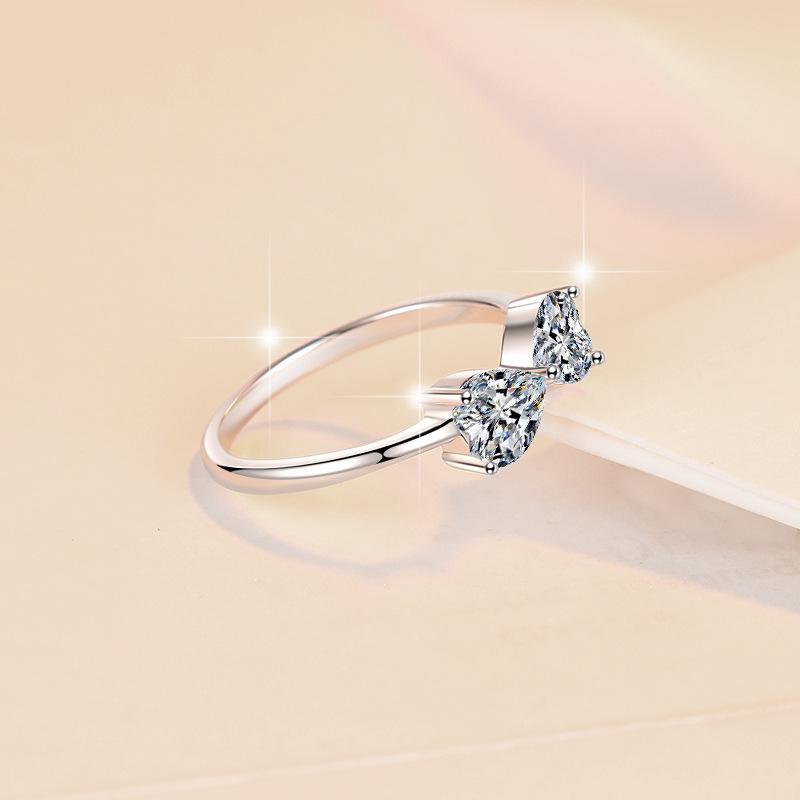 84. S925 Sterling Silver Heart-to-Heart Ring Synthetic Moissanite Ring