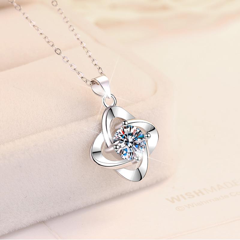 S925 Sterling Silver Four Petals During the synthetic Moissanite Birthday Gift Silver Jewelry Minimalist Pendant Necklace-324(35%)