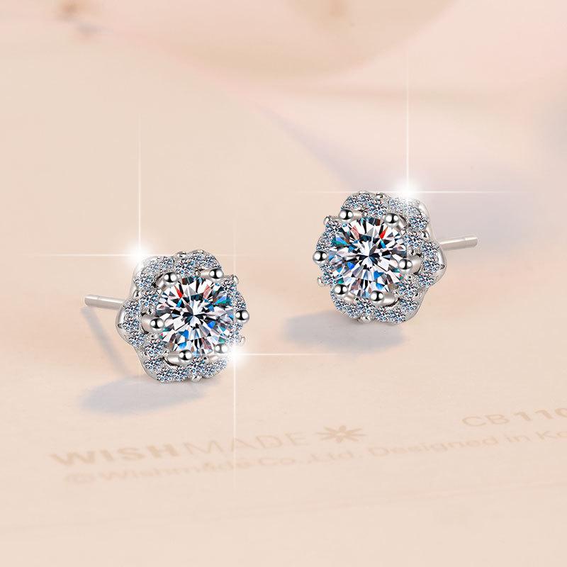 NO11-2. S925 Sterling Silver Stud Earrings for Women Plum Blossom Synthetic Moissanite Earrings